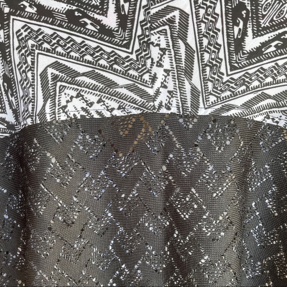 Tribal Print Blouse - Picture 3 of 5